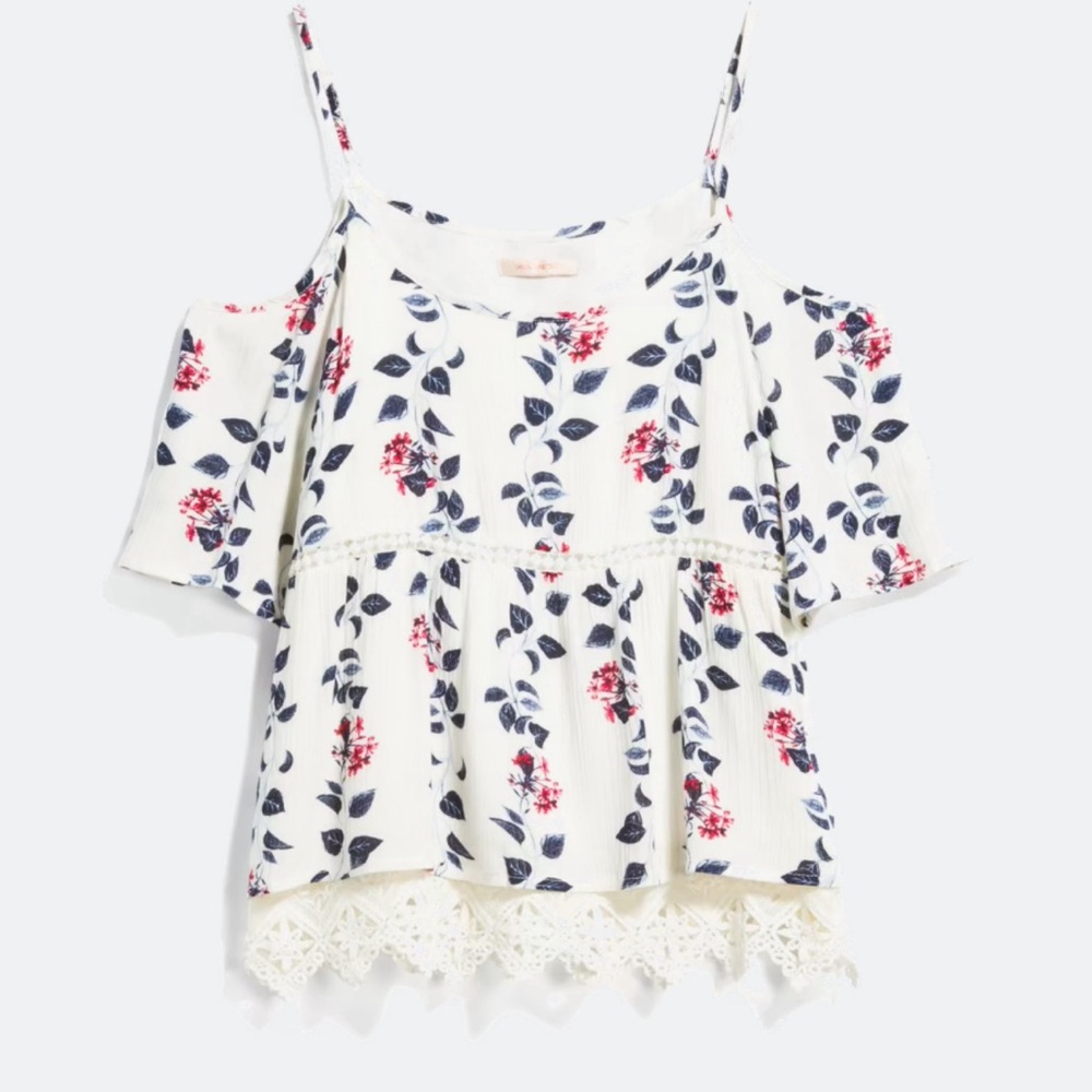 *LIKE NEW* shoulder top, laced bottom